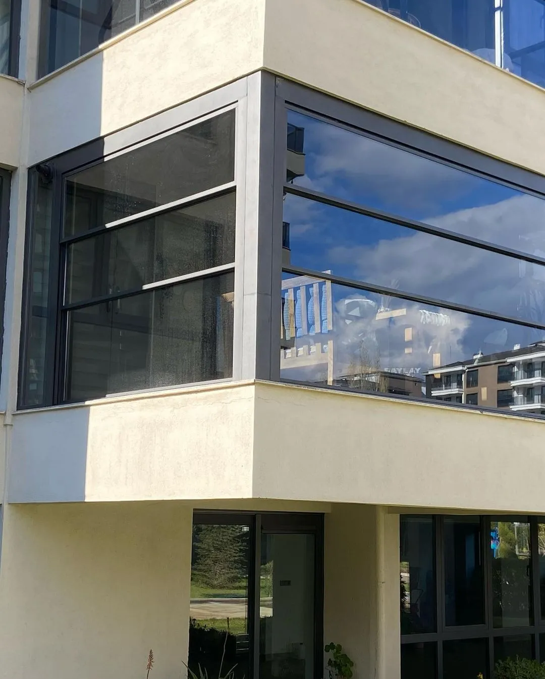 Giyotinli Cam Ne Demek